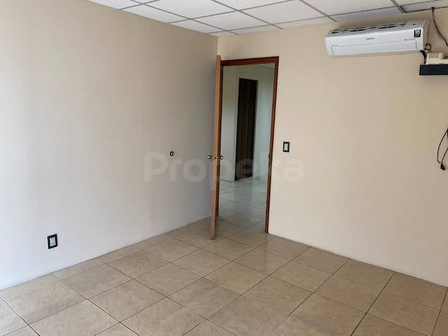 Oficina en Venta Zona 10 Edificio Torino I