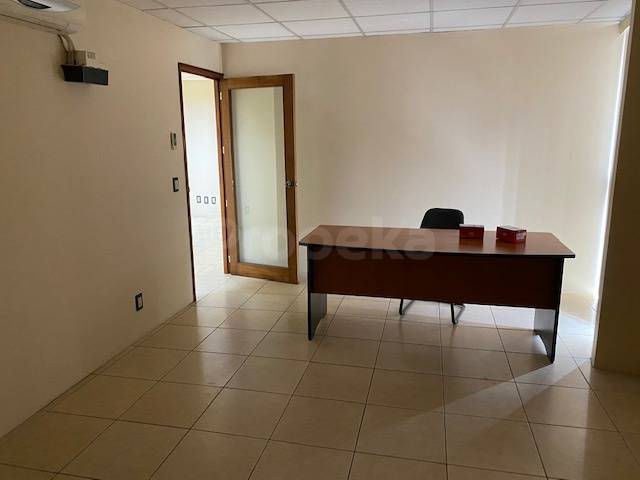 Oficina en Venta Zona 10 Edificio Torino I