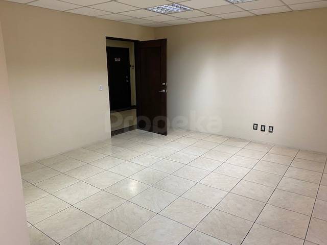 Oficina en Venta Zona 10 Edificio Torino I