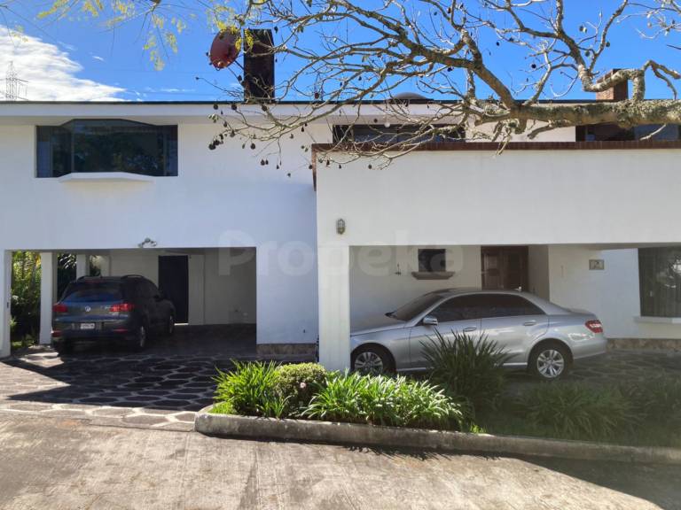 Casa en Venta en Residencial San Antonio Km.16 Carretera a El Salvador