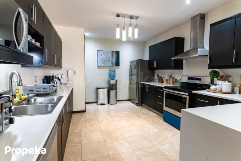 Apartamento en venta en zona 15, Guatemala: 3 habitaciones, 2 baños y 2 parqueos — imagen 4